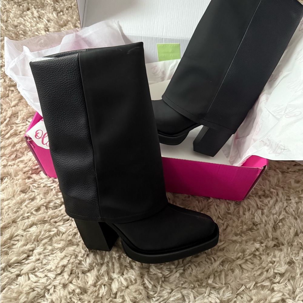 Brand new Olivia Miller black boots